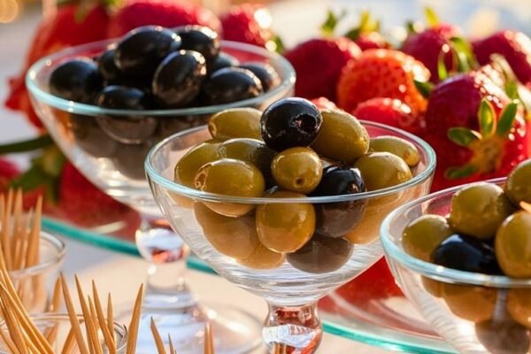 Are You Eating The Wrong Olives? (The Healthiest Olives On The Planet & The Bitter Truth Behind It) Caavakushi