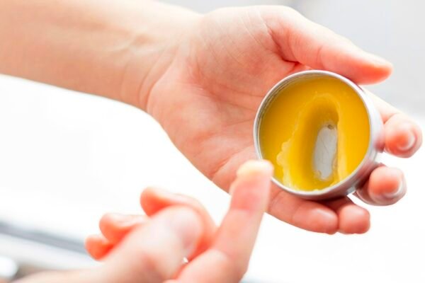 3 Ingredient DIY Homemade Vegan Lip Balm Recipe Caavakushi