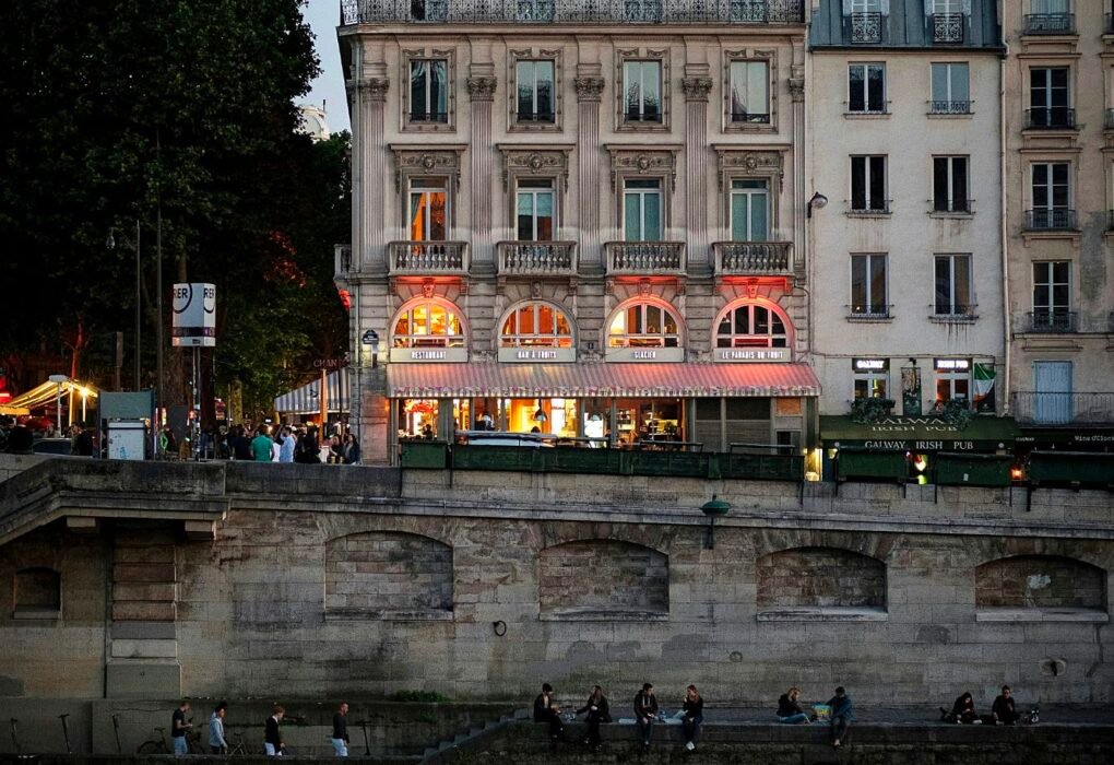 7 Best Vegan Friendly Eateries/Cafes In Paris By The River Seine Caavakushi
