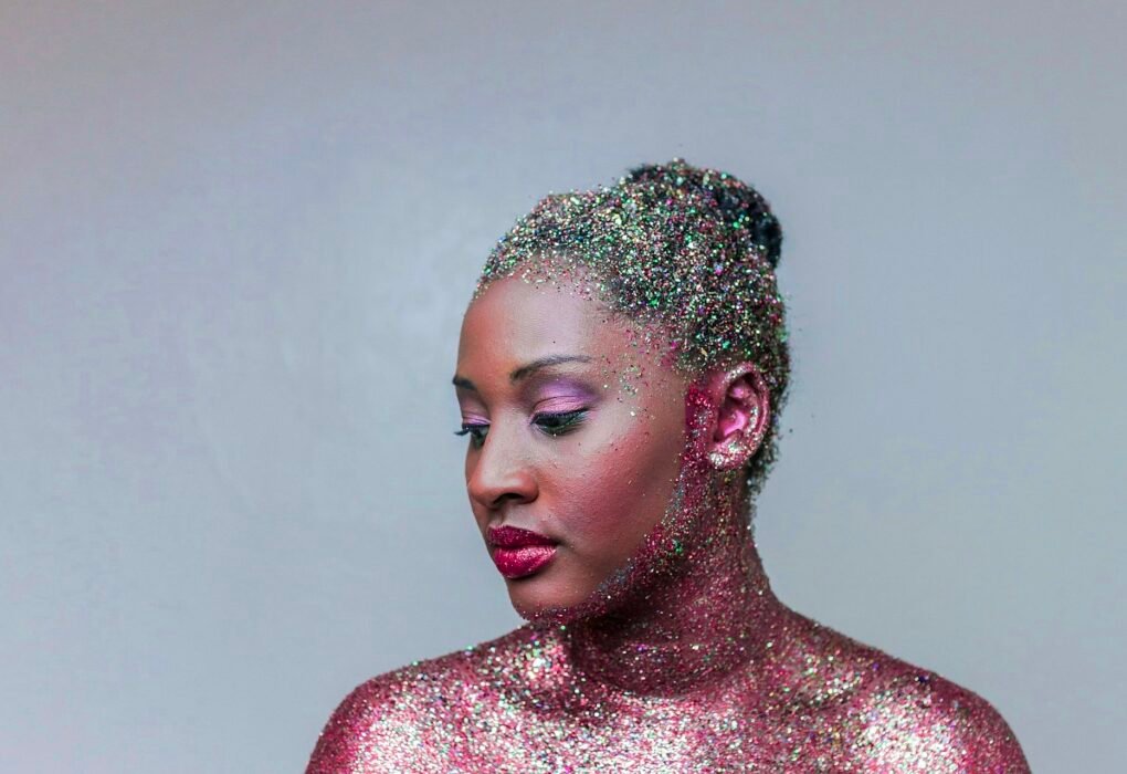 10 Best Biodegradable Vegan Glitter Options (Microplastic Free) Caavakushi