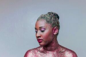 10 Best Biodegradable Vegan Glitter Options (Microplastic Free) Caavakushi