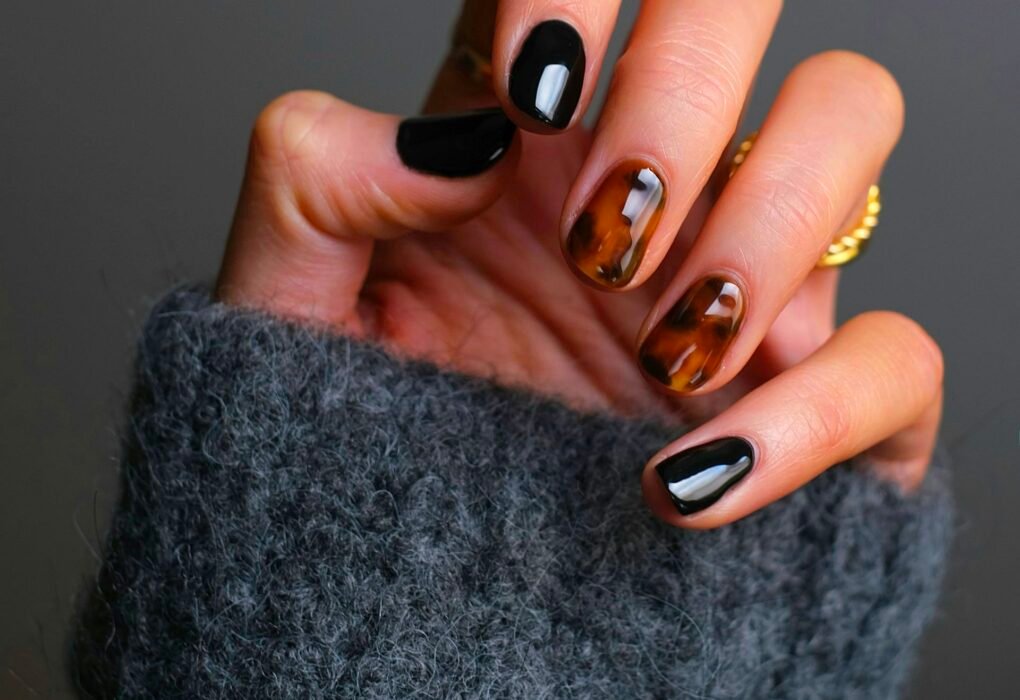 Shellac Nails Equal Animal Parts & Animal Cruelty On Your Fingers Caavakushi