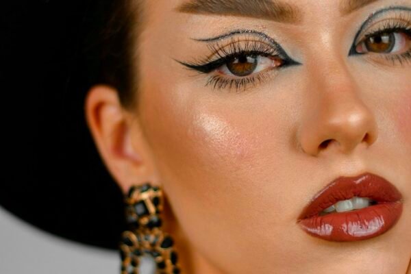 9 Best Vegan Cruelty-Free Winged Eyeliner Products Caavakushi