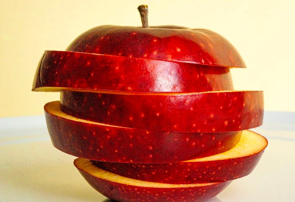Apple Skin Leather: 50% Industrial Waste Recycled & 0% Animal Cruelty Caavakushi